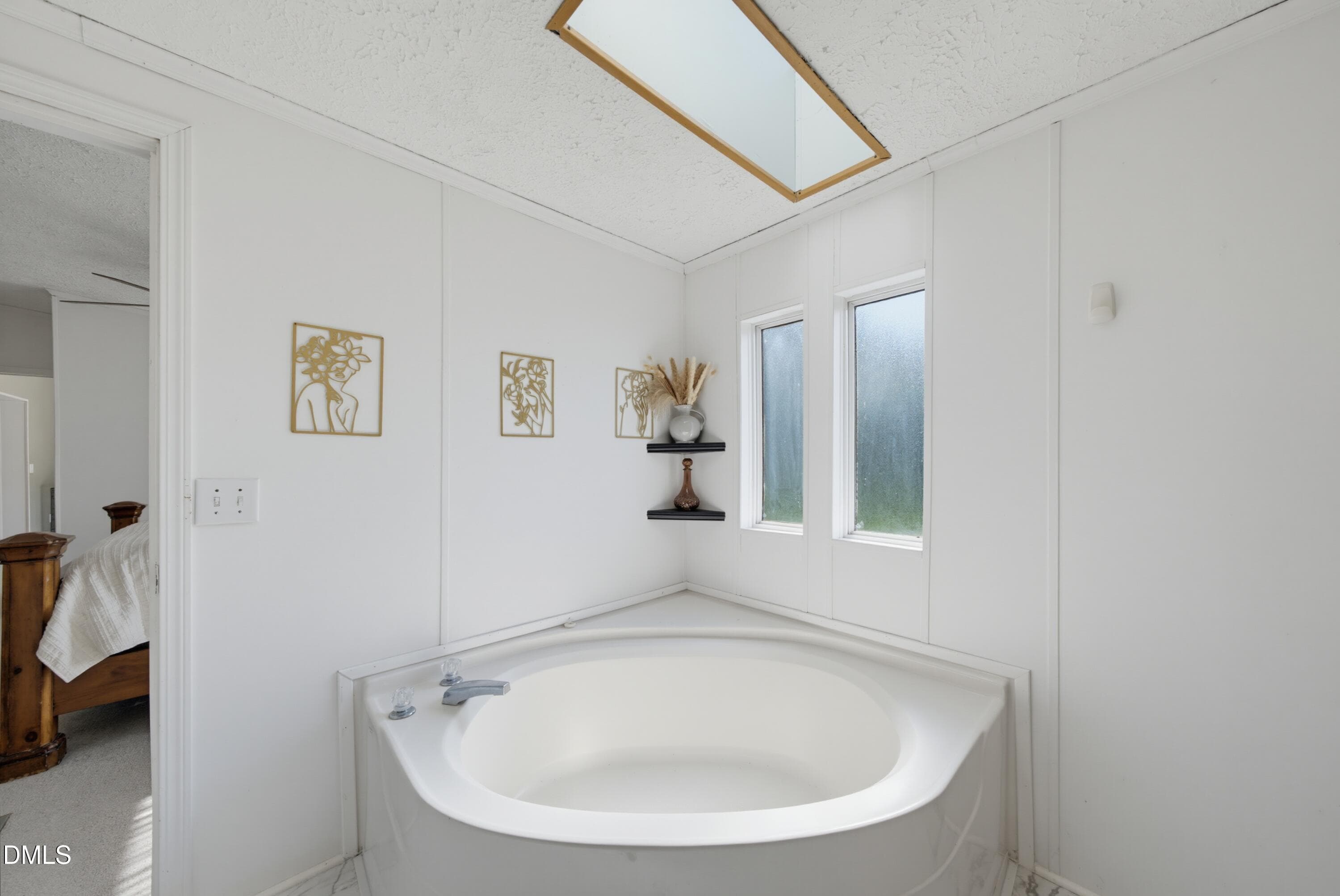 primary ensuite2 - 523 County Line Road, Manson, NC 27553