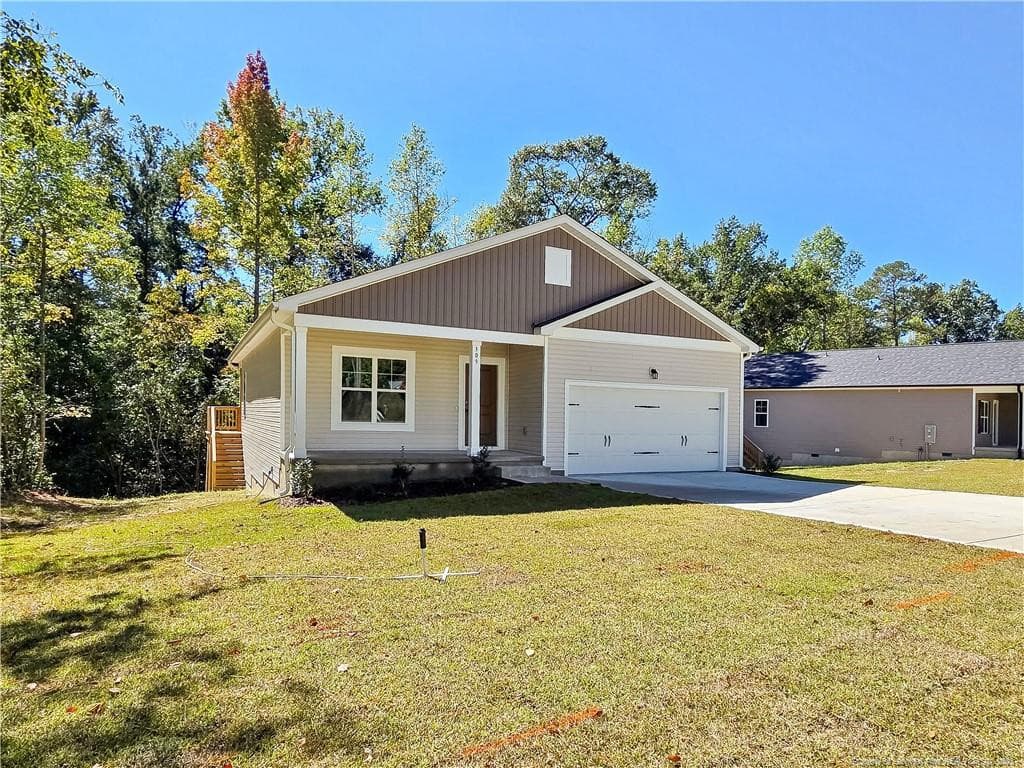 309 Appaloosa Drive, Spring Lake, NC 28390