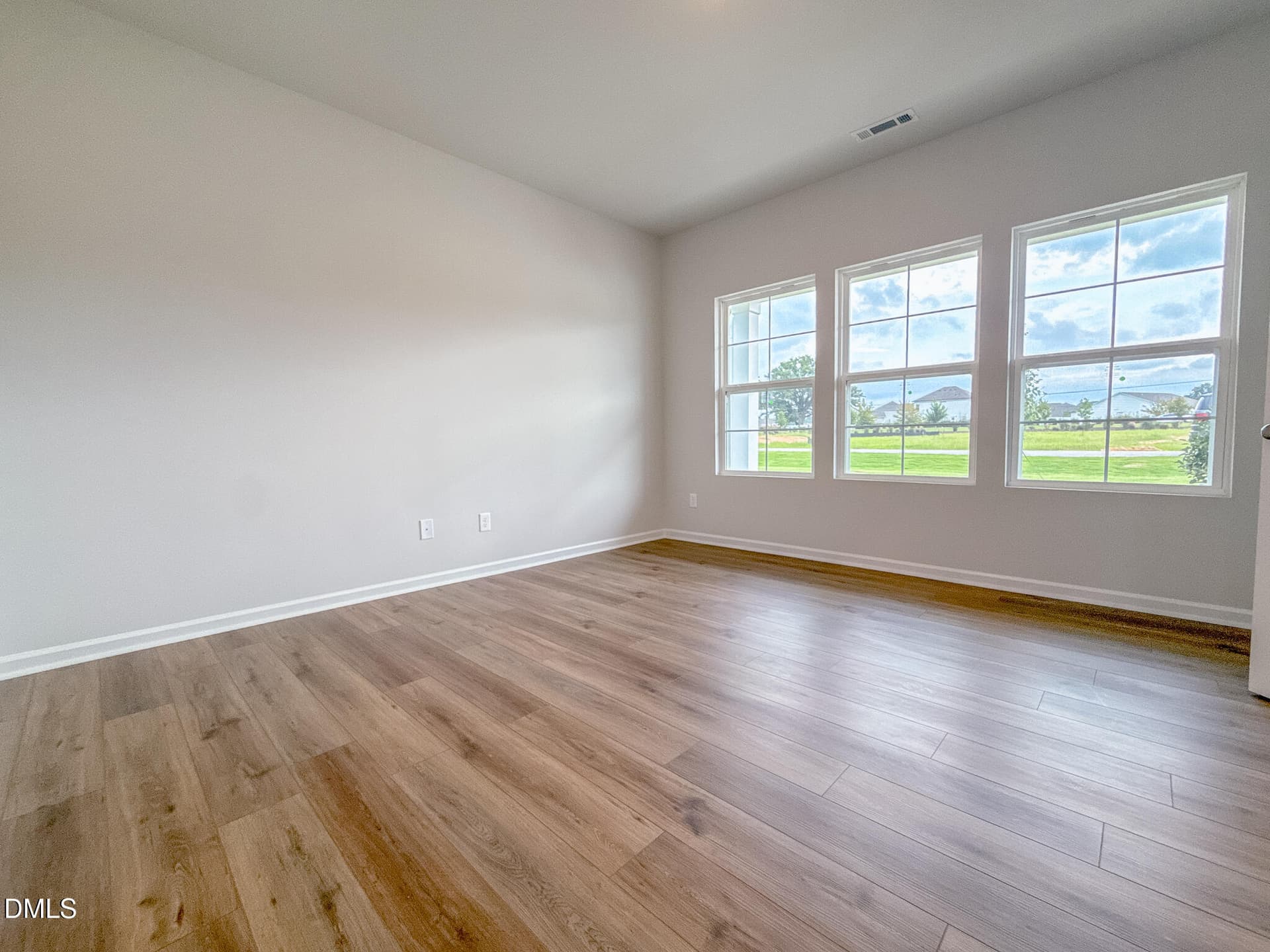 LLP - 61-10 - 66 Thomas Trail 61, Lillington, NC 27546