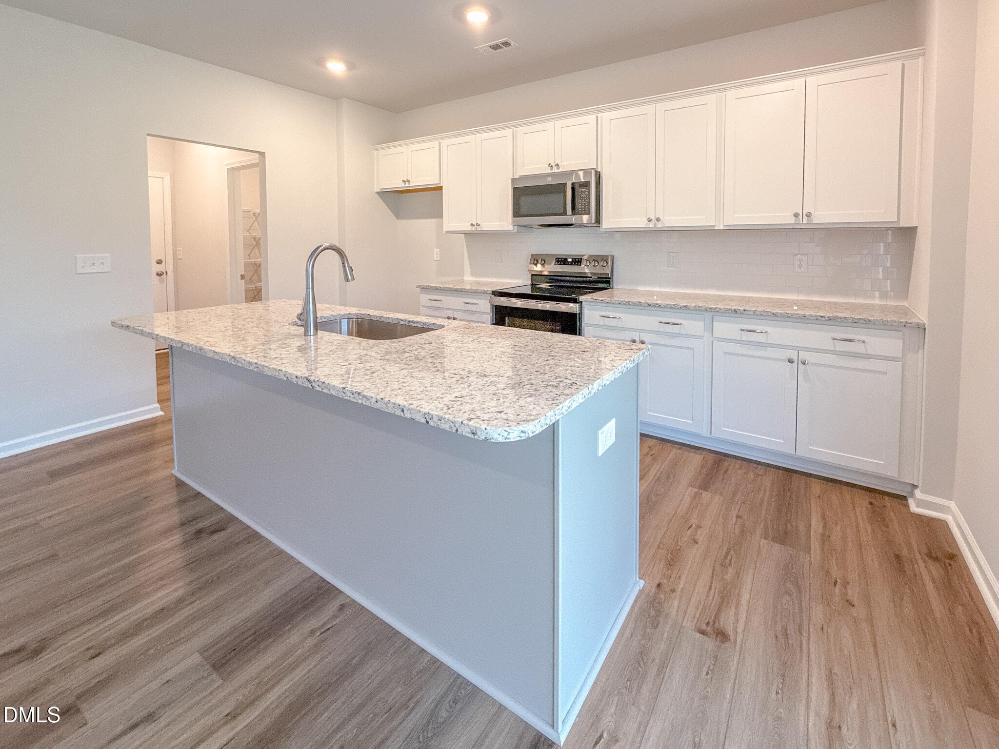 LLP - 61-16 - 66 Thomas Trail 61, Lillington, NC 27546