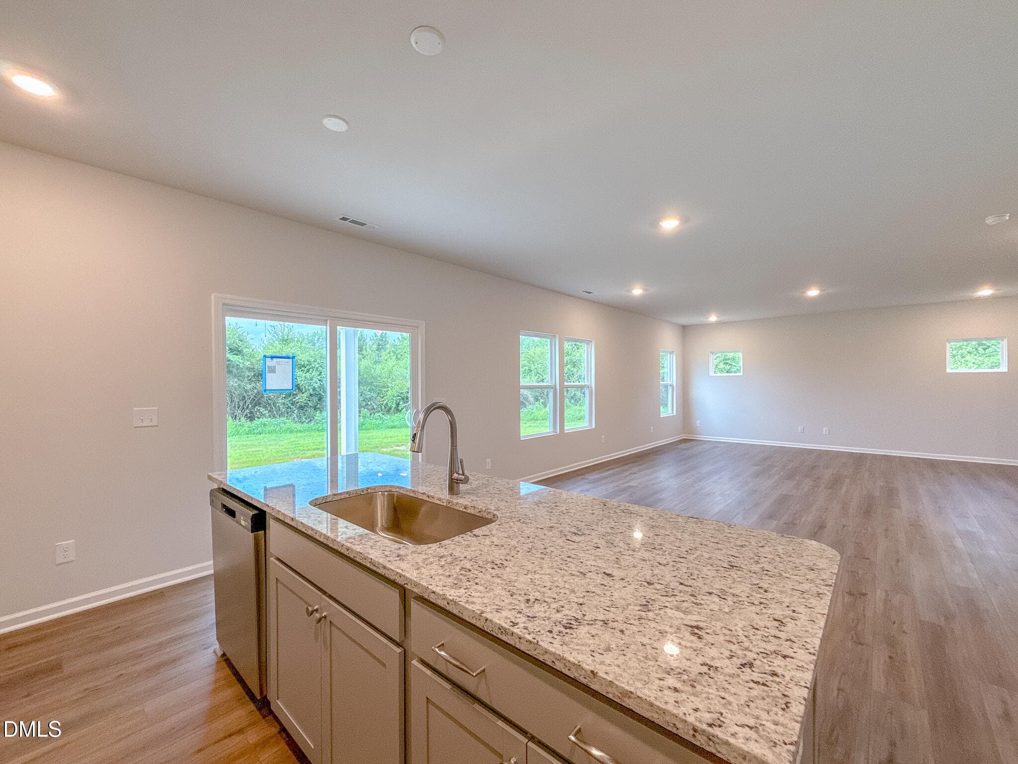 LLP - 61-20 - 66 Thomas Trail 61, Lillington, NC 27546