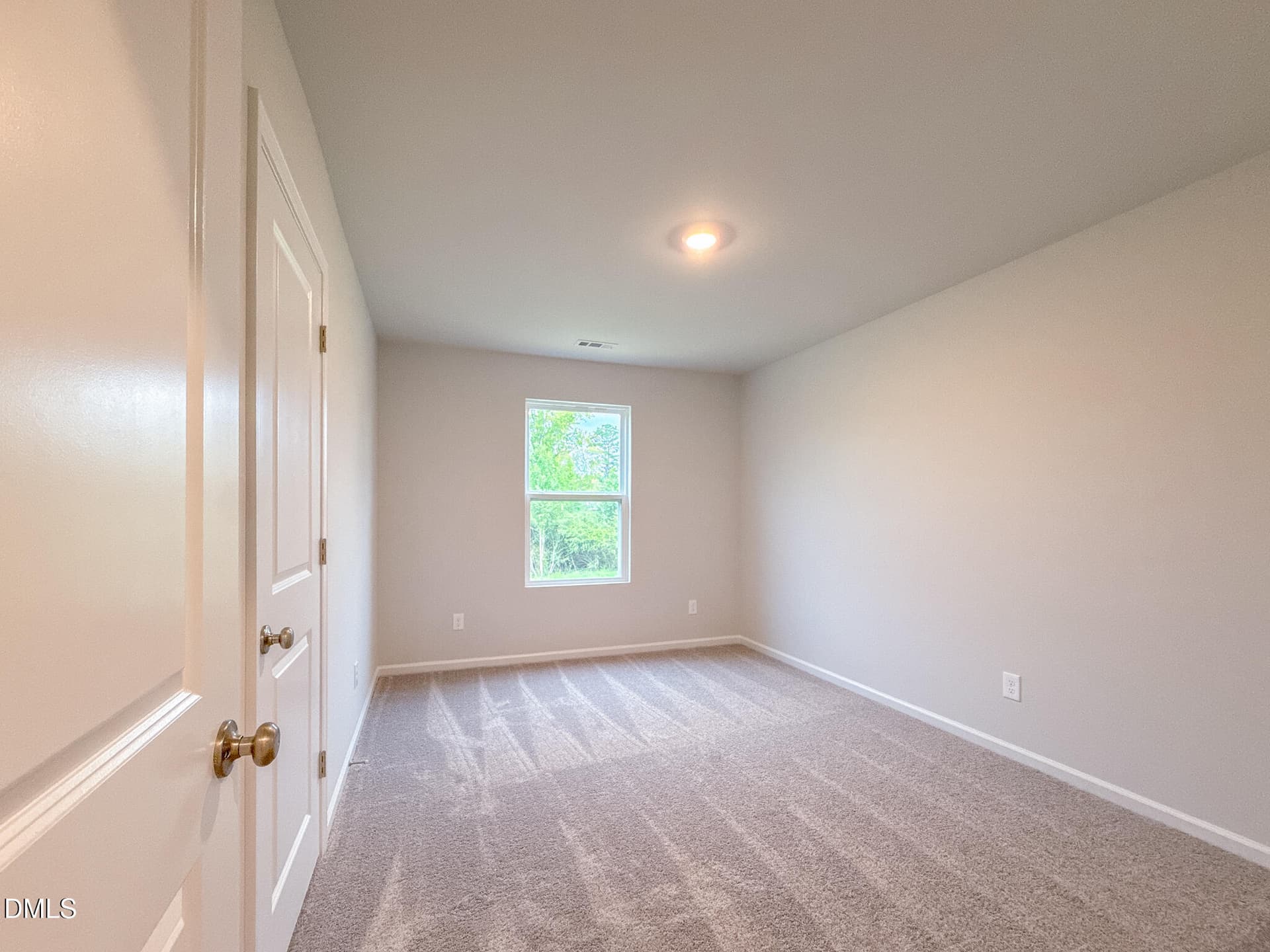 LLP - 61-27 - 66 Thomas Trail 61, Lillington, NC 27546