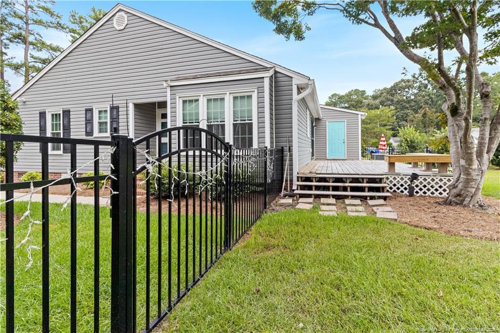 Photo 4 - 4844 Pinedale Boulevard, Lumberton, NC 28358