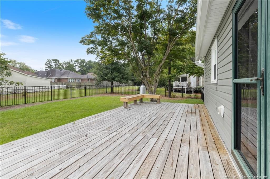 Photo 13 - 4844 Pinedale Boulevard, Lumberton, NC 28358