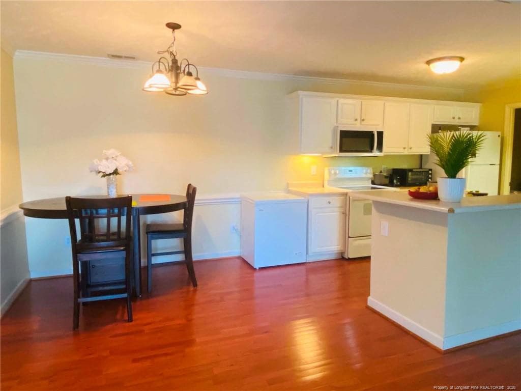 Photo 5 - 1851 Balmoral Drive, Fayetteville, NC 28304, Fayetteville