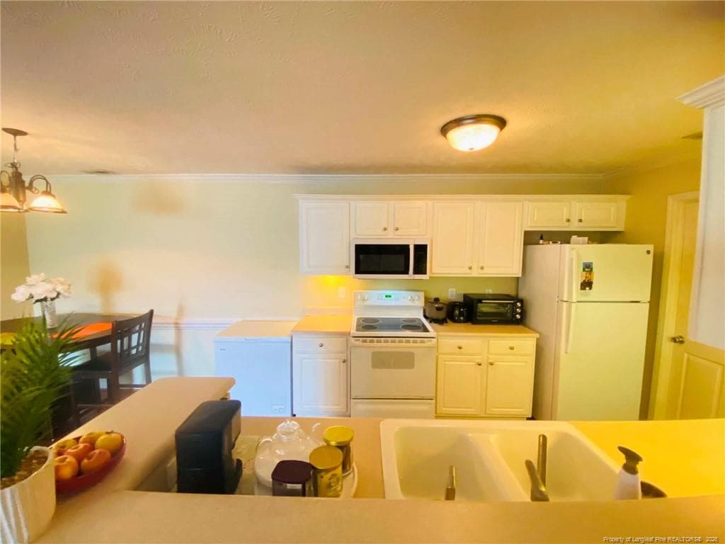 Photo 7 - 1851 Balmoral Drive, Fayetteville, NC 28304, Fayetteville