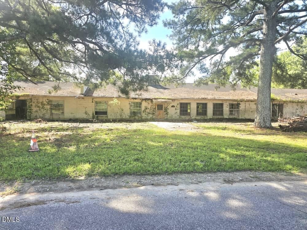 310 Dr M L King Jr Ave Enfield front vie - 310 N Dr M L King Jr Avenue, Enfield, NC 27823