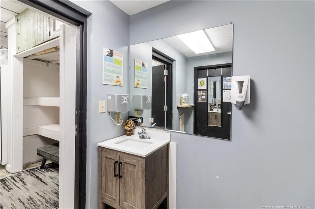 Photo 18 - 1530 N Bragg Boulevard, Spring Lake, NC 28390