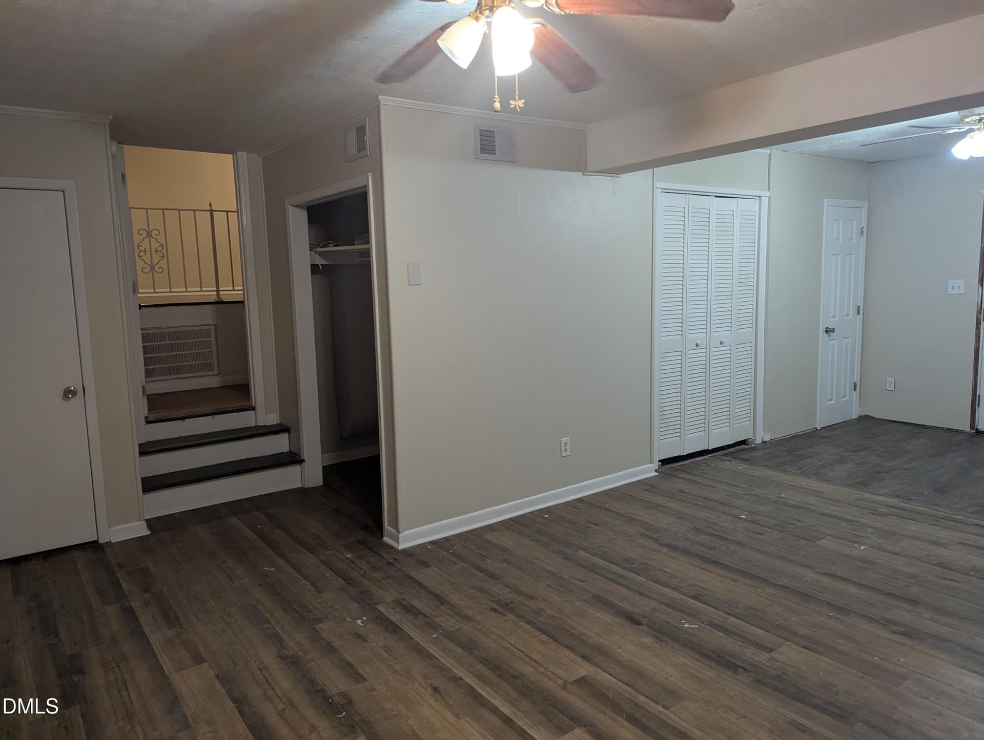 PXL_20260824_013353600.MP - 1020 Riverside Circle, Spring Lake, NC 28390