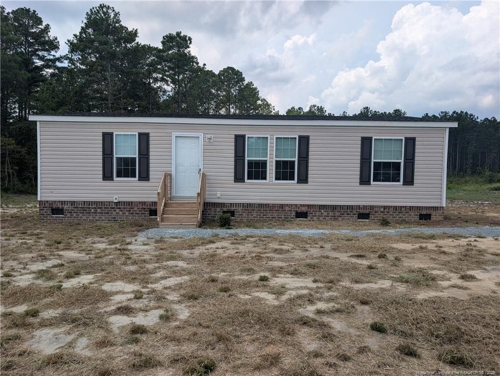 2701 Emma Jane Road, Saint Pauls, NC 28384