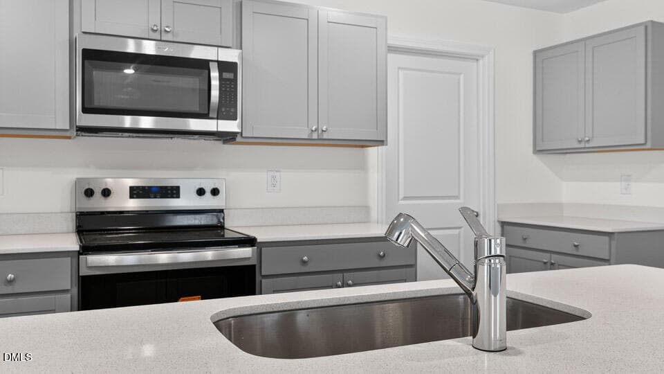Kitchen - 516 Chestnut Oak Drive, Sanford, NC 27332