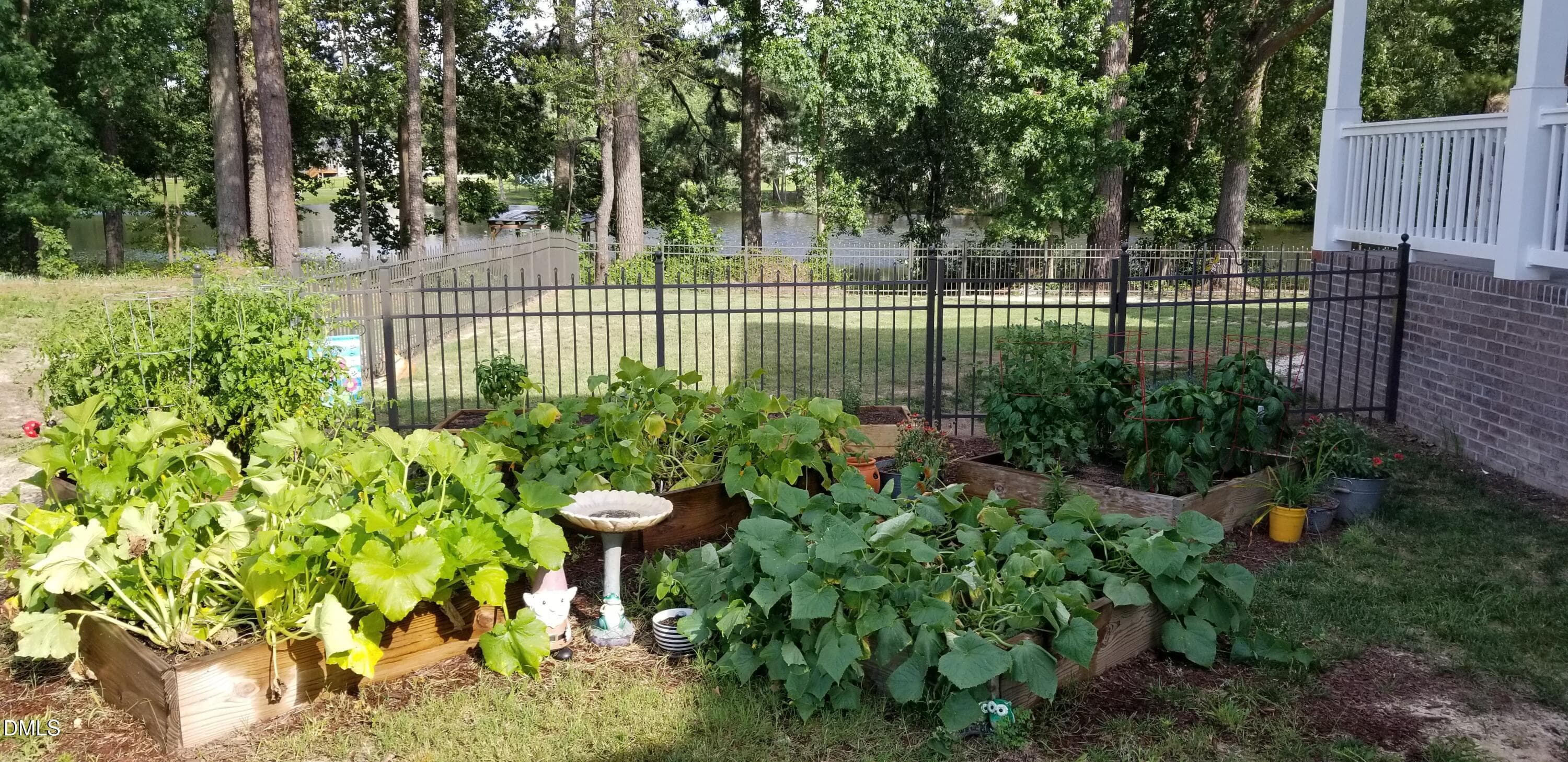 garden boxes - 136 Kenneth Lane, Willow Springs, NC 27592, Willow Springs