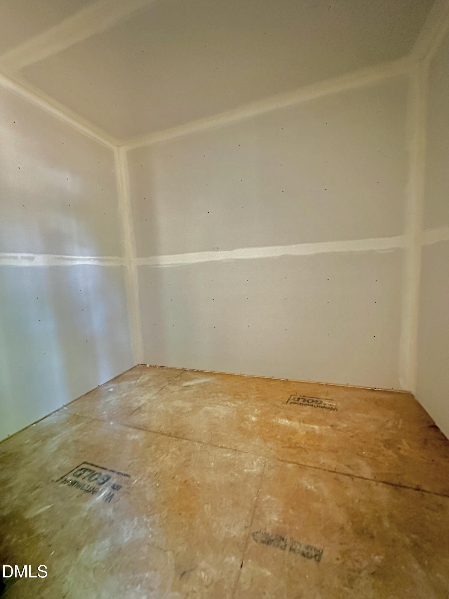 Promary Walk In Closet - 680 Jasmine Road, Fuquay Varina, NC 27526