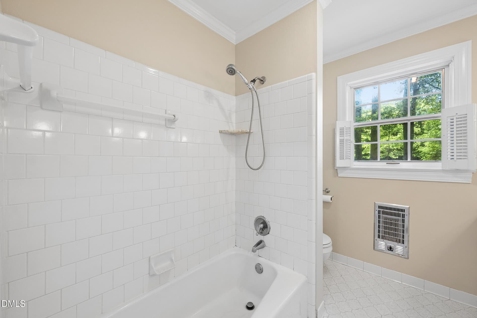 Downstairs Guest Bathroom - 1612 Colony Drive, Tarboro, NC 27886