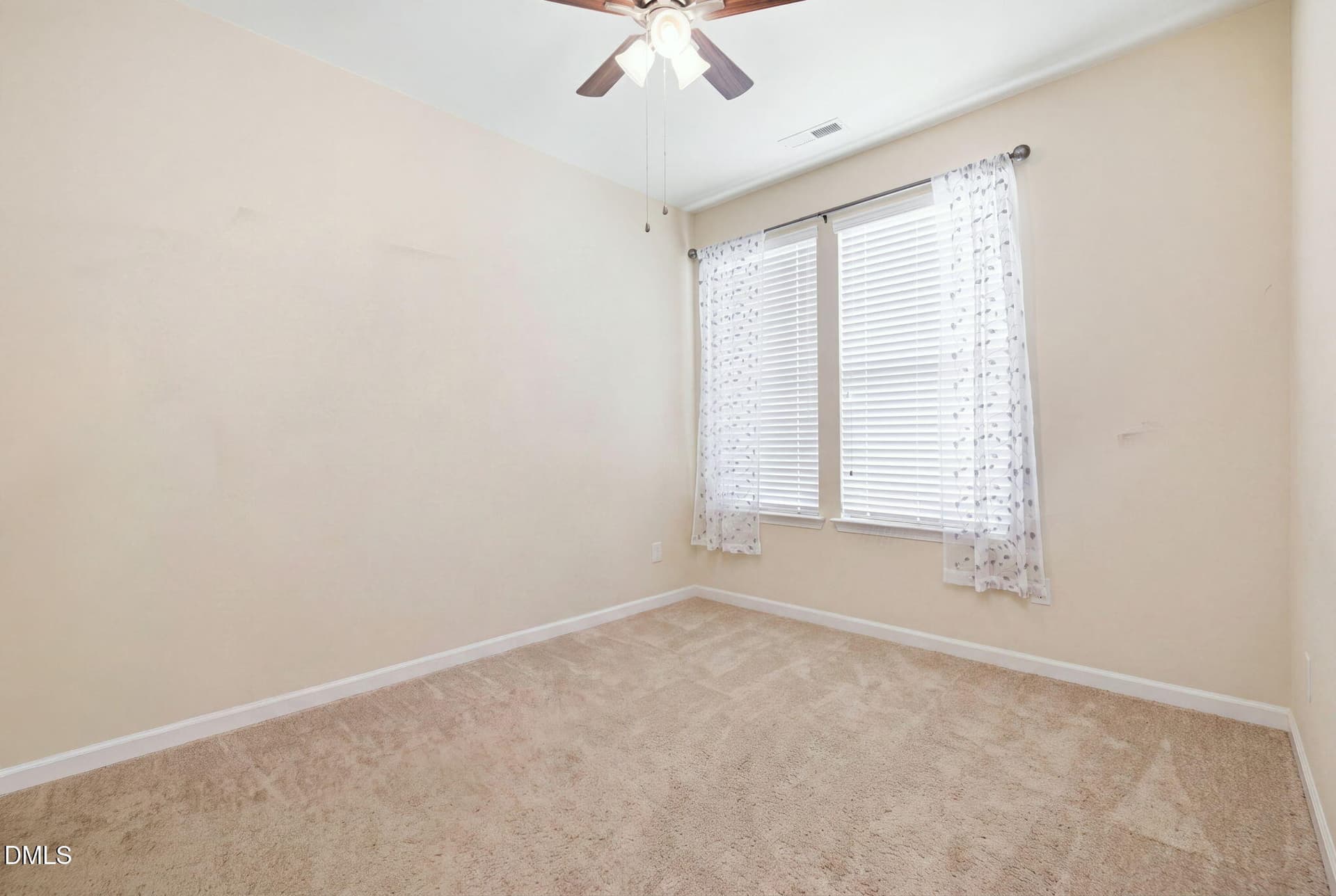 18-web-or-mls-DX3A3665_declutter_7c080b2 - 9849 Sweet Basil Drive, Wake Forest, NC 27587