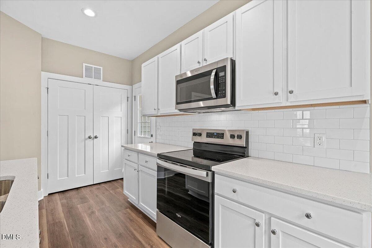 27-324 Chartres St-27 - 324 Chartres Street, Fuquay Varina, NC 27526