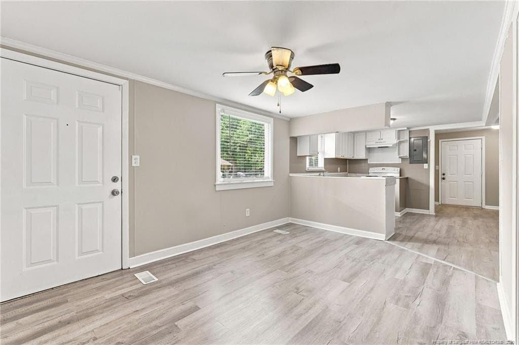 Photo 4 - 604 Calhoun Street, Clinton, NC 28328