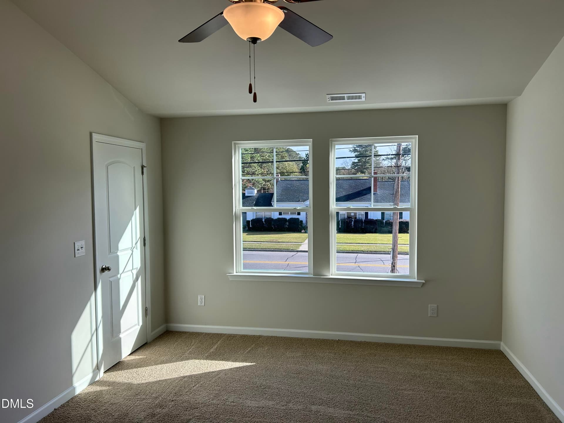 Owners Suite pic 2 - 197 Slatestone Road, Washington, NC 27889