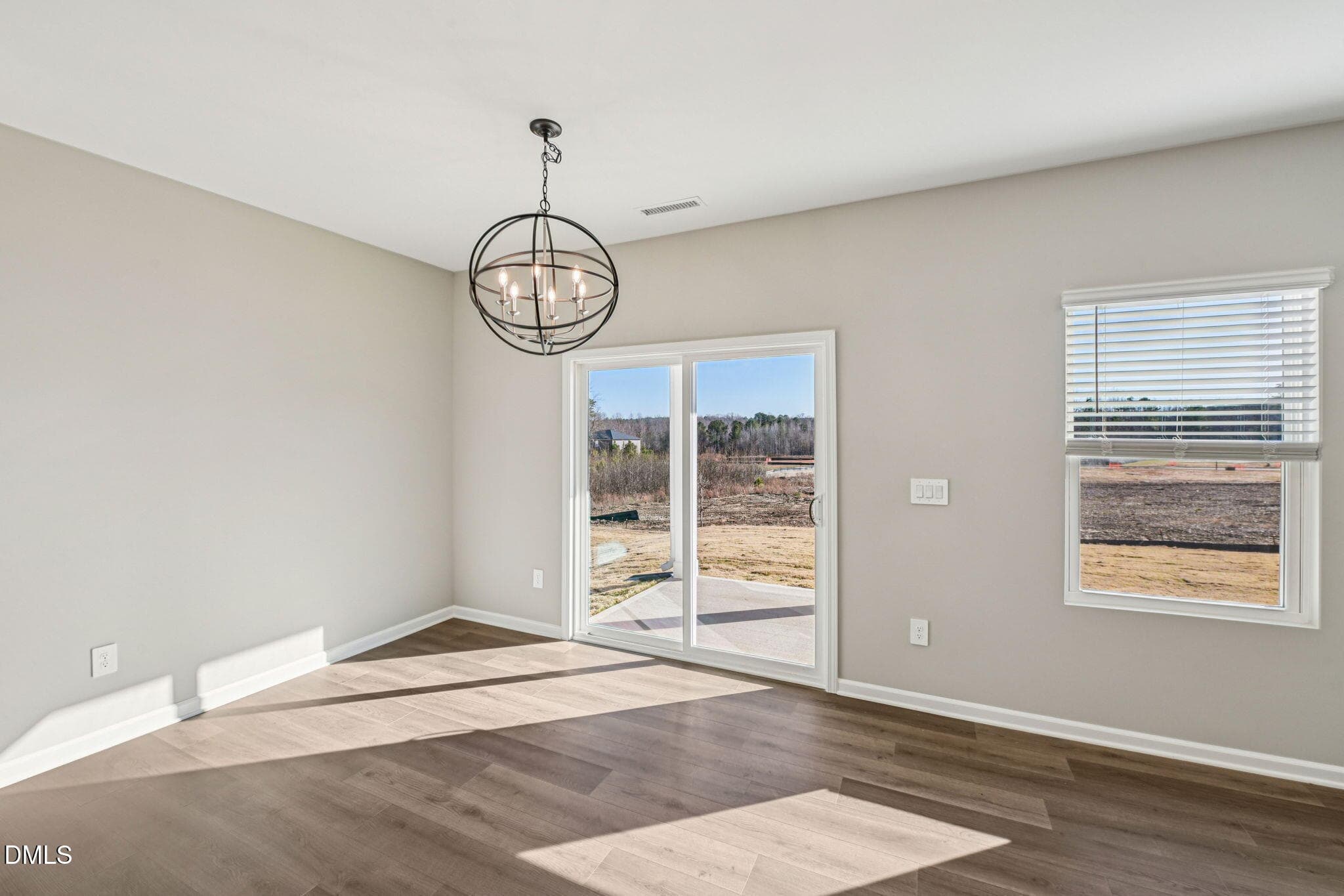 7 - Dining - 4015 Wesley Chapel Way, Raleigh, NC 27616, Raleigh