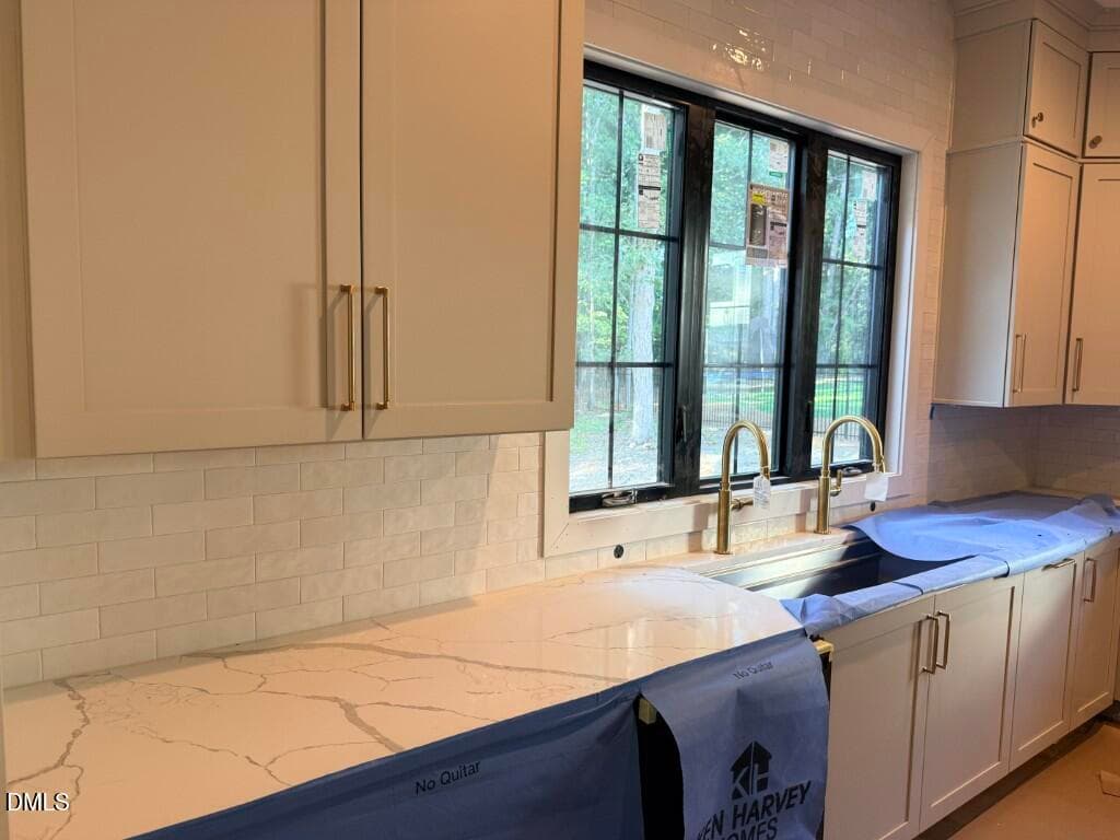 11 - Dual Faucets at Kitchen Windows (Me - 5904 Leone Pride Circle, Raleigh, NC 27603, Raleigh