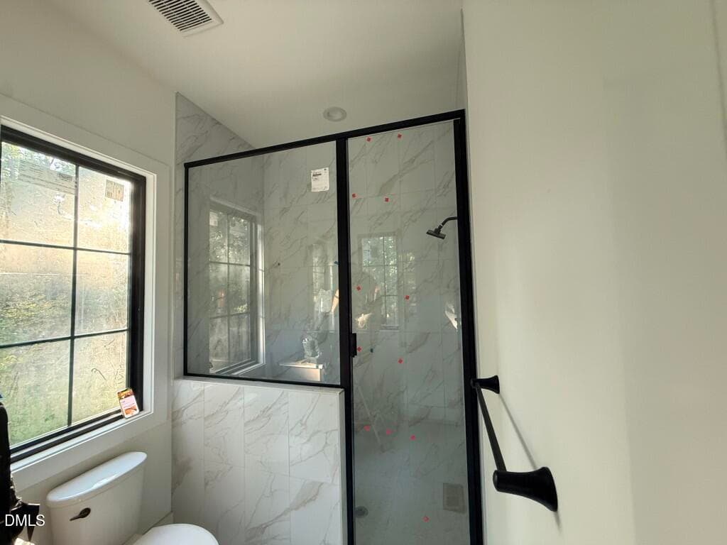 25 - 1st Floor Guest Bath (Medium) - 5904 Leone Pride Circle, Raleigh, NC 27603, Raleigh