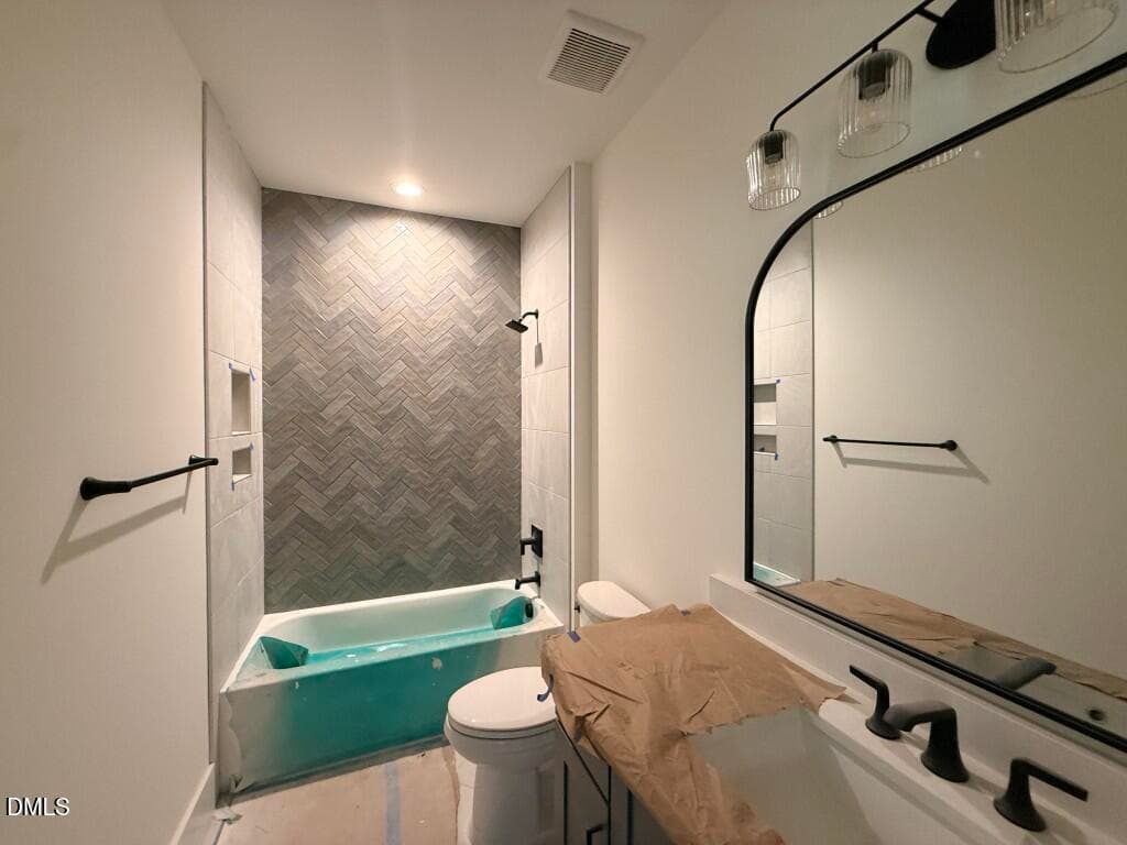29 - 2nd Floor Halls and Bedroom 2 Bath - 5904 Leone Pride Circle, Raleigh, NC 27603, Raleigh