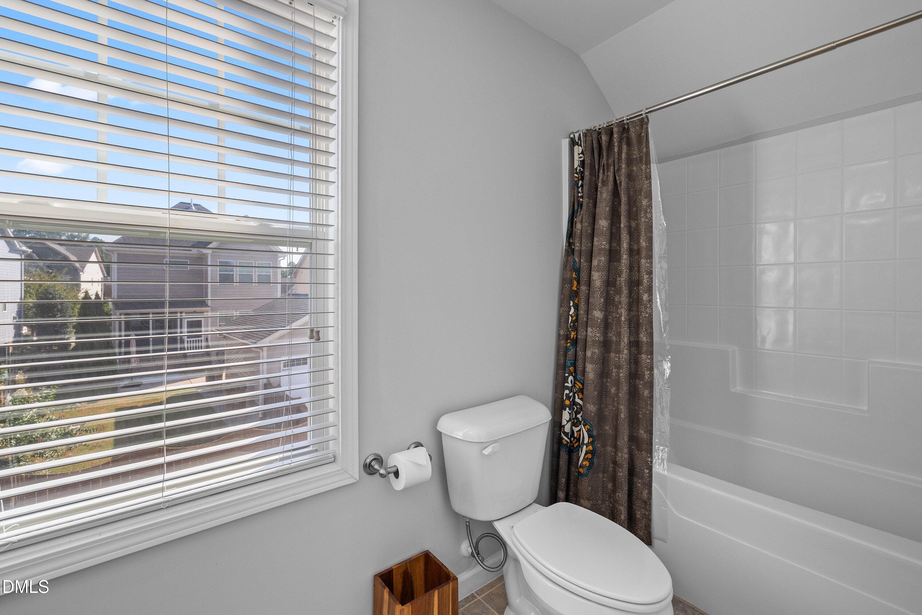 Full bathroom over garaage - 1005 Woodland Grove Way, Wake Forest, NC 27587, Wake Forest