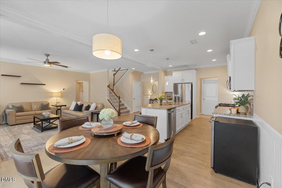 Breakfast area - 819 Lake Artesia Lane, Fuquay Varina, NC 27526