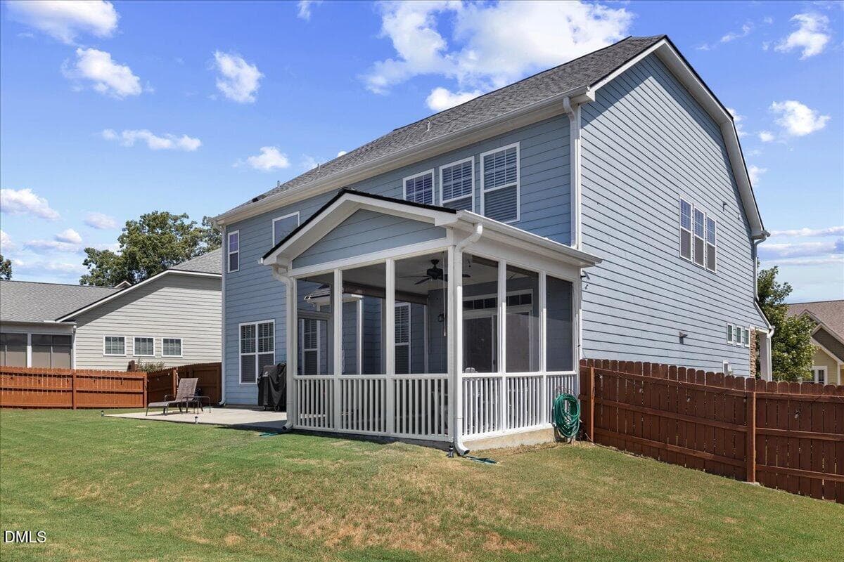 Fenced-in yard - 819 Lake Artesia Lane, Fuquay Varina, NC 27526