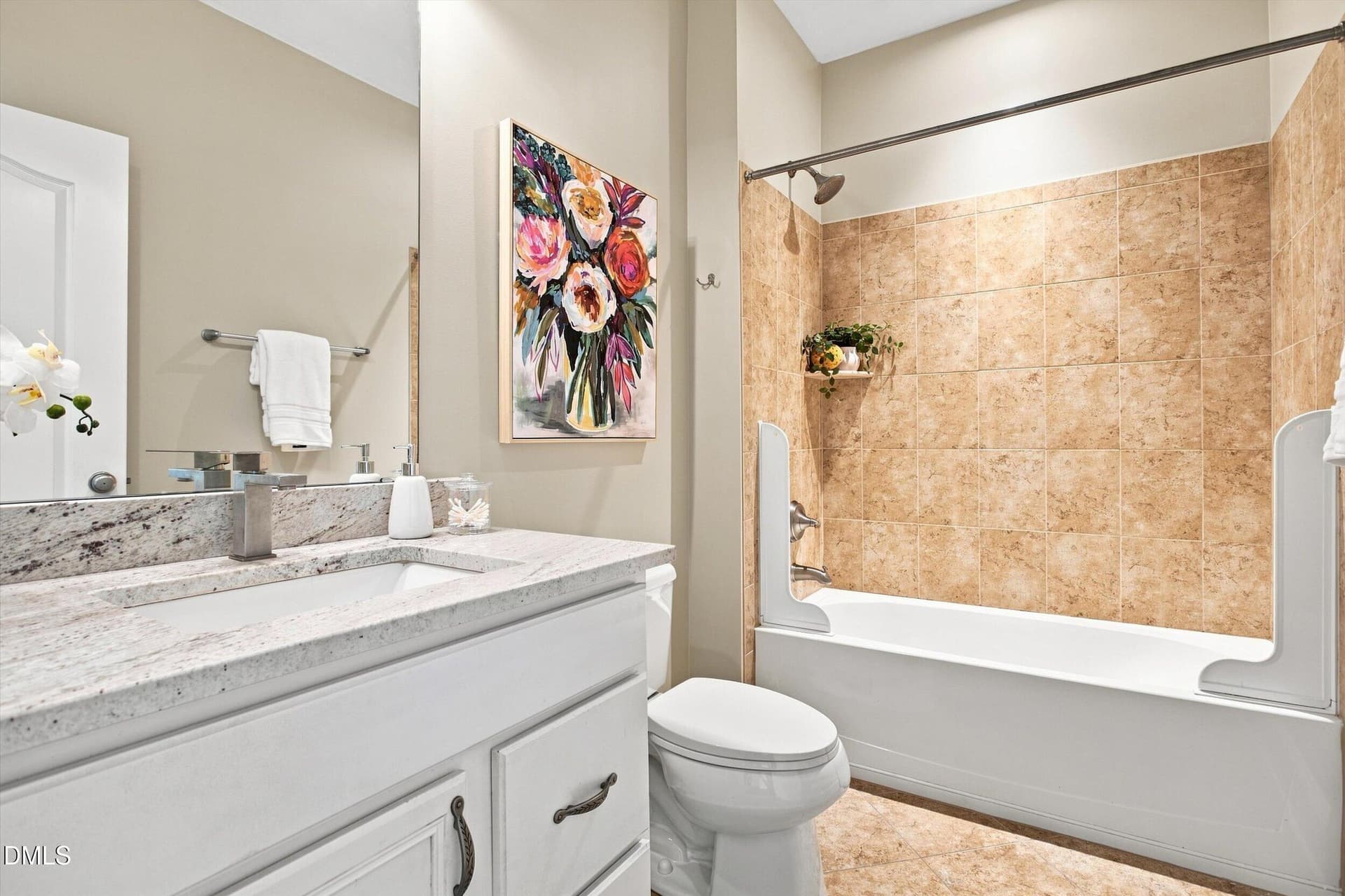 Ensuite Bath - 7304 Incline Drive, Wake Forest, NC 27587
