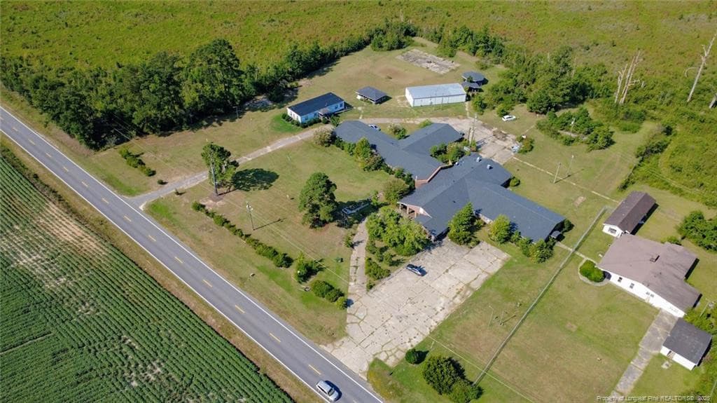 Photo 5 - 20513 W 301 Highway W, Saint Pauls, NC 28384