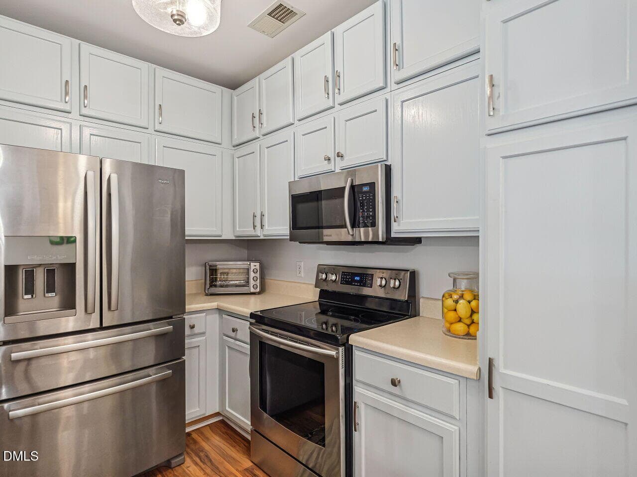014-1280x960-kitchen - 800 Savannah Ridge Road 110, Holly Springs, NC 27540