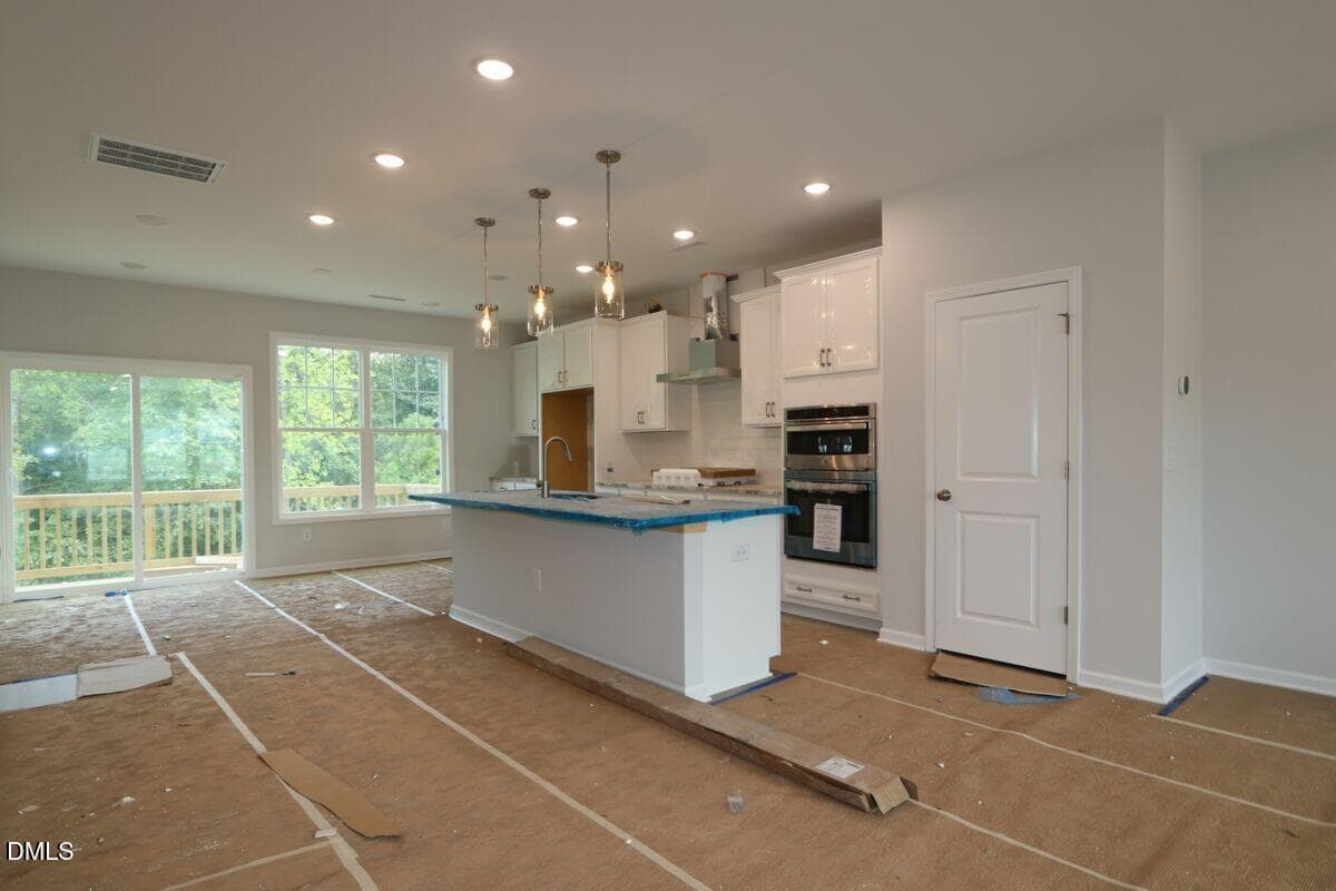 FST 525 kitchen - 2271 Bay Minette Station, Apex, NC 27502