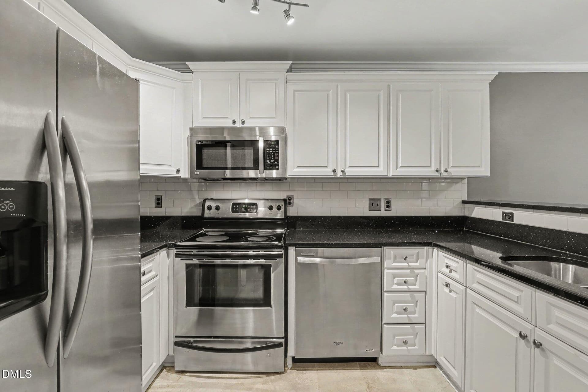 014_file_8760 - 154 Grande Meadow Way, Cary, NC 27513