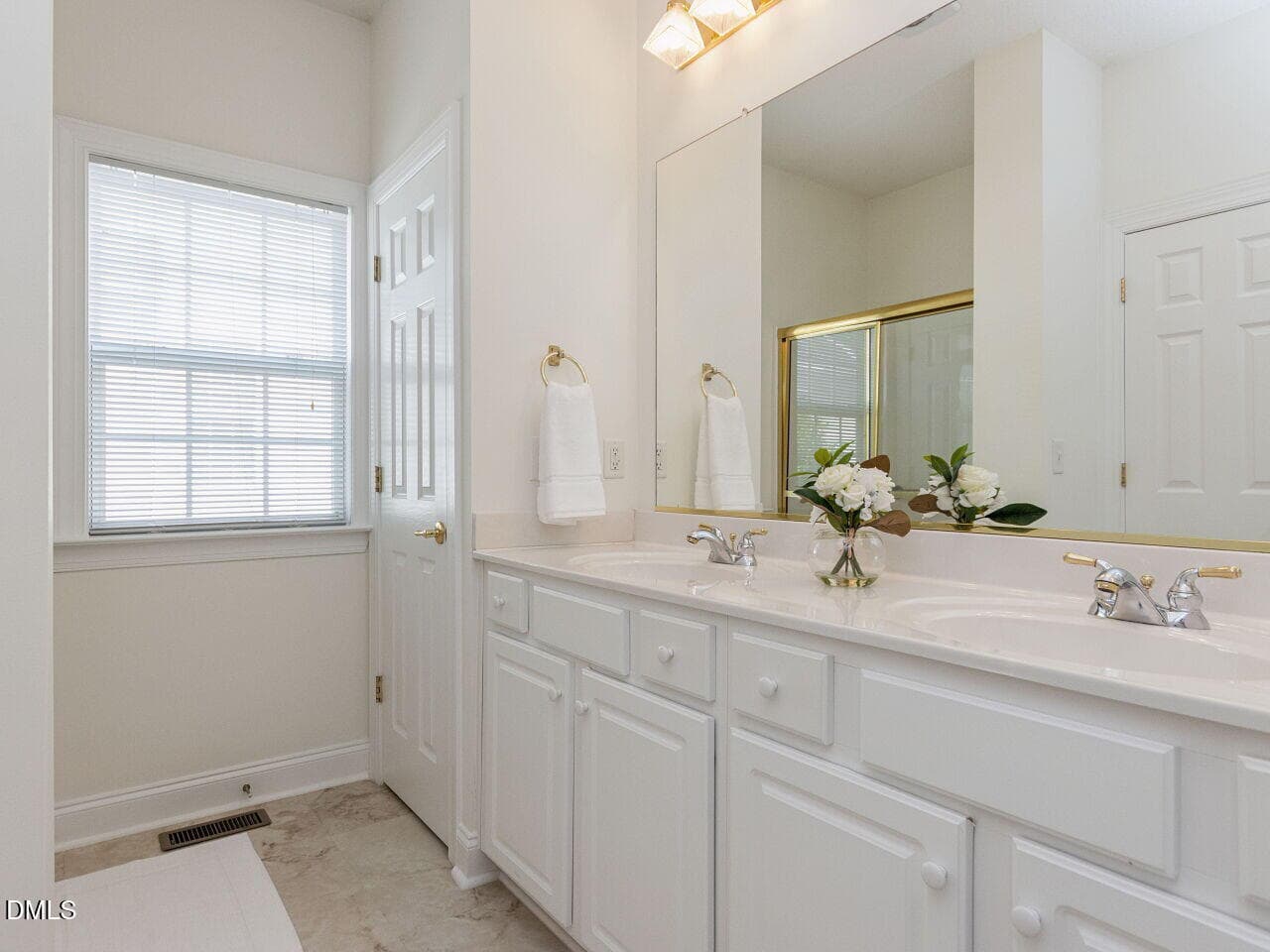 019-1280x960-photo - 105 Rockport Ridge Way, Cary, NC 27519