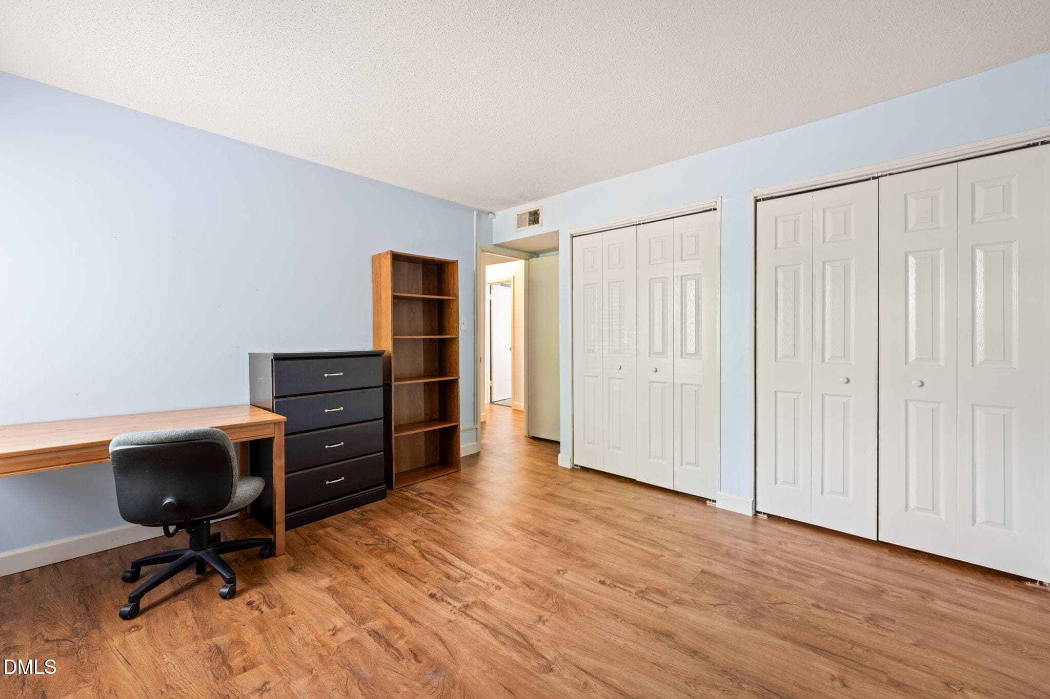 20-web-or-mls-untitled-18 - 500 Umstead Drive 208, Chapel Hill, NC 27516, Chapel Hill