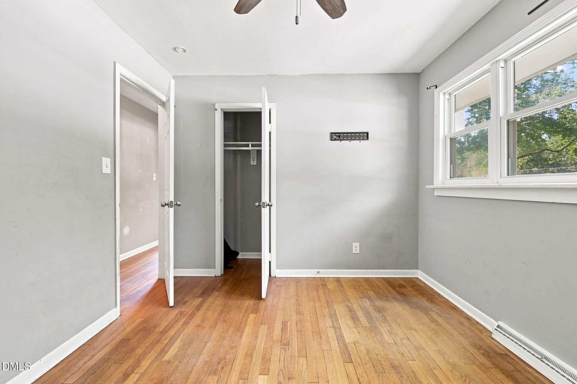 22-web-or-mls-6S8A8473 - 2405 Denver Drive, Greensboro, NC 27406