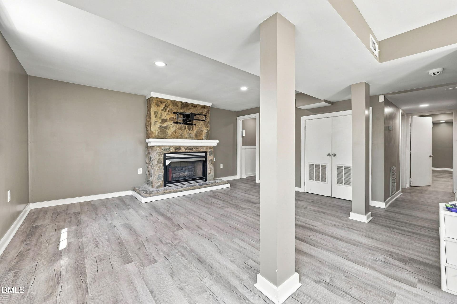 25-web-or-mls-6S8A8482 - edited - 2405 Denver Drive, Greensboro, NC 27406