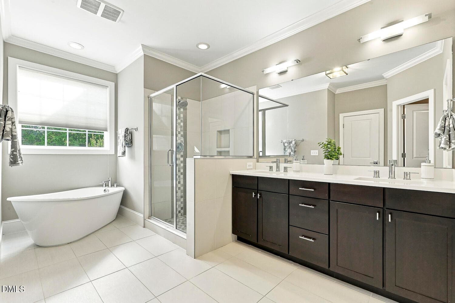046 - 2703 Cameron Pond Drive, Cary, NC 27519