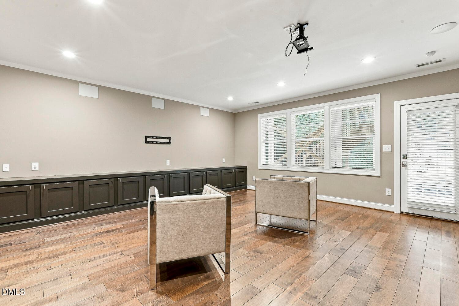 068 - 2703 Cameron Pond Drive, Cary, NC 27519