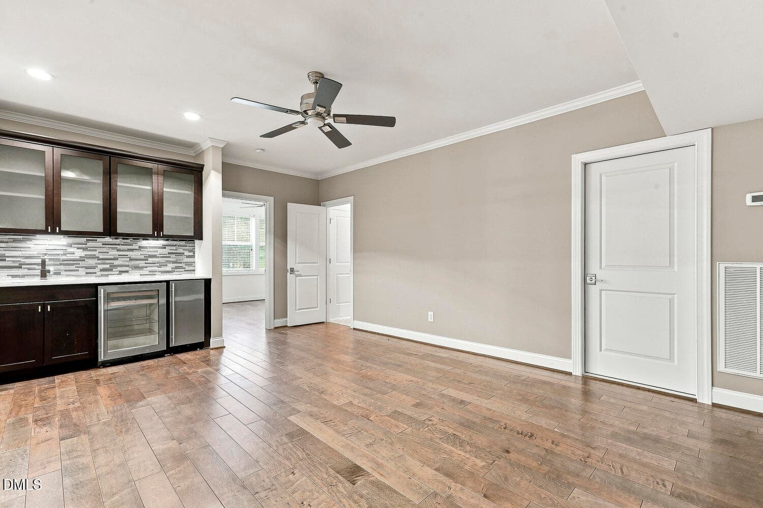 072 - 2703 Cameron Pond Drive, Cary, NC 27519