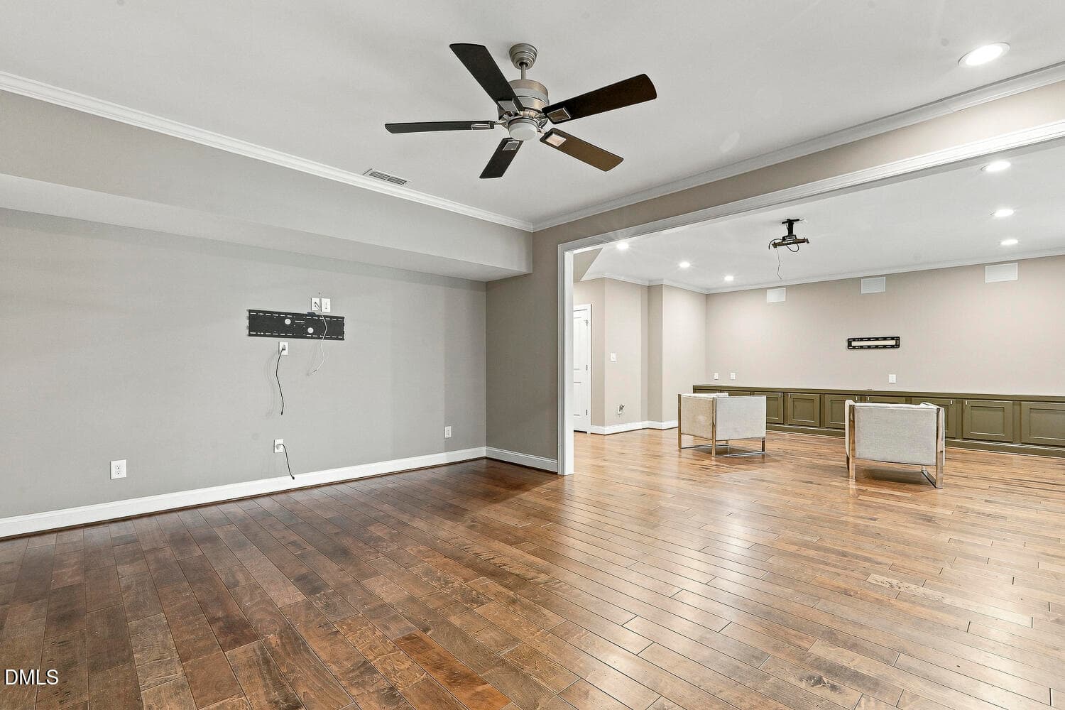 074 - 2703 Cameron Pond Drive, Cary, NC 27519