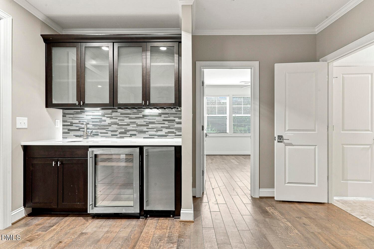 076 - 2703 Cameron Pond Drive, Cary, NC 27519