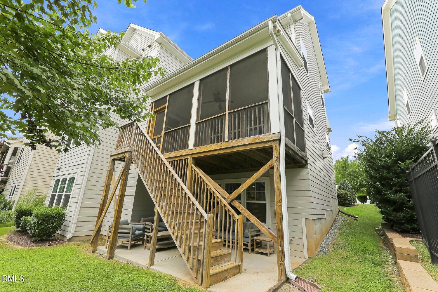 091 - 2703 Cameron Pond Drive, Cary, NC 27519
