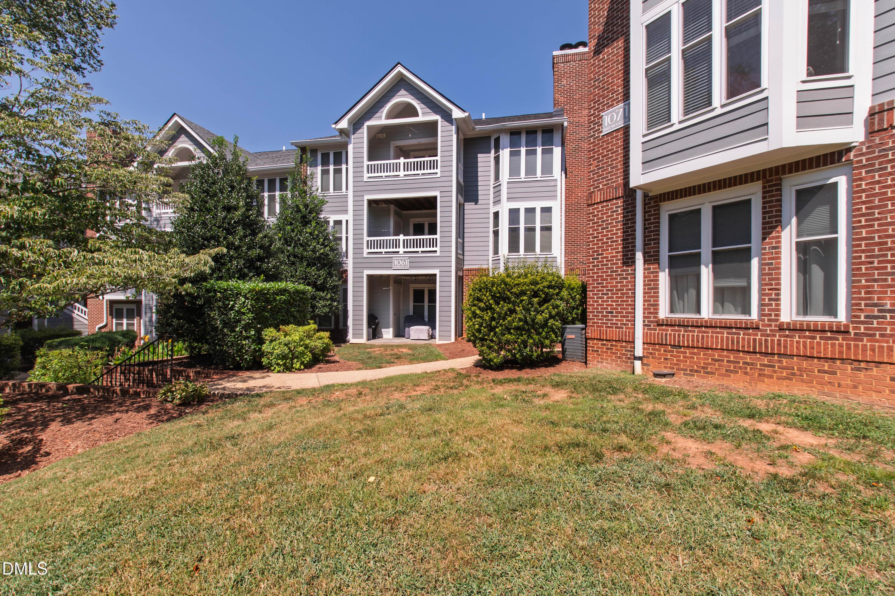 1061 Wirewood Drive 301, Raleigh, NC 27605