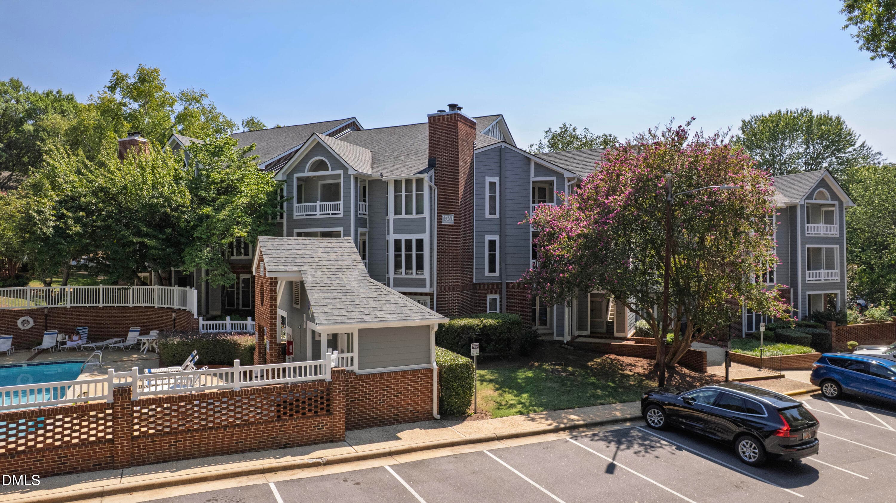 Wirewood (1) - 1061 Wirewood Drive 301, Raleigh, NC 27605, Raleigh
