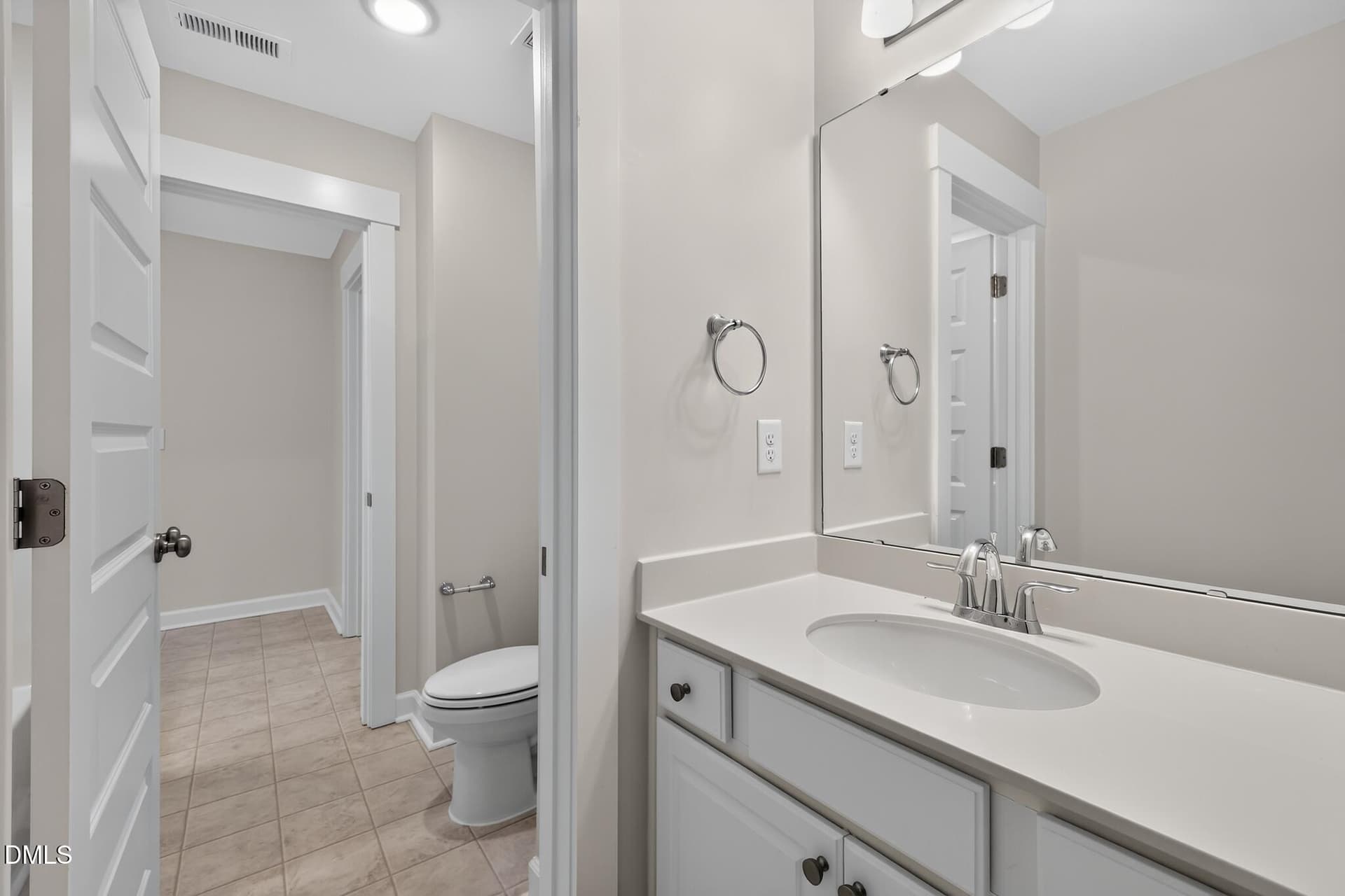 24_214_E_Wellesley_Dr-Bathroom-8891 - 214 E Wellesley Drive, Clayton, NC 27520