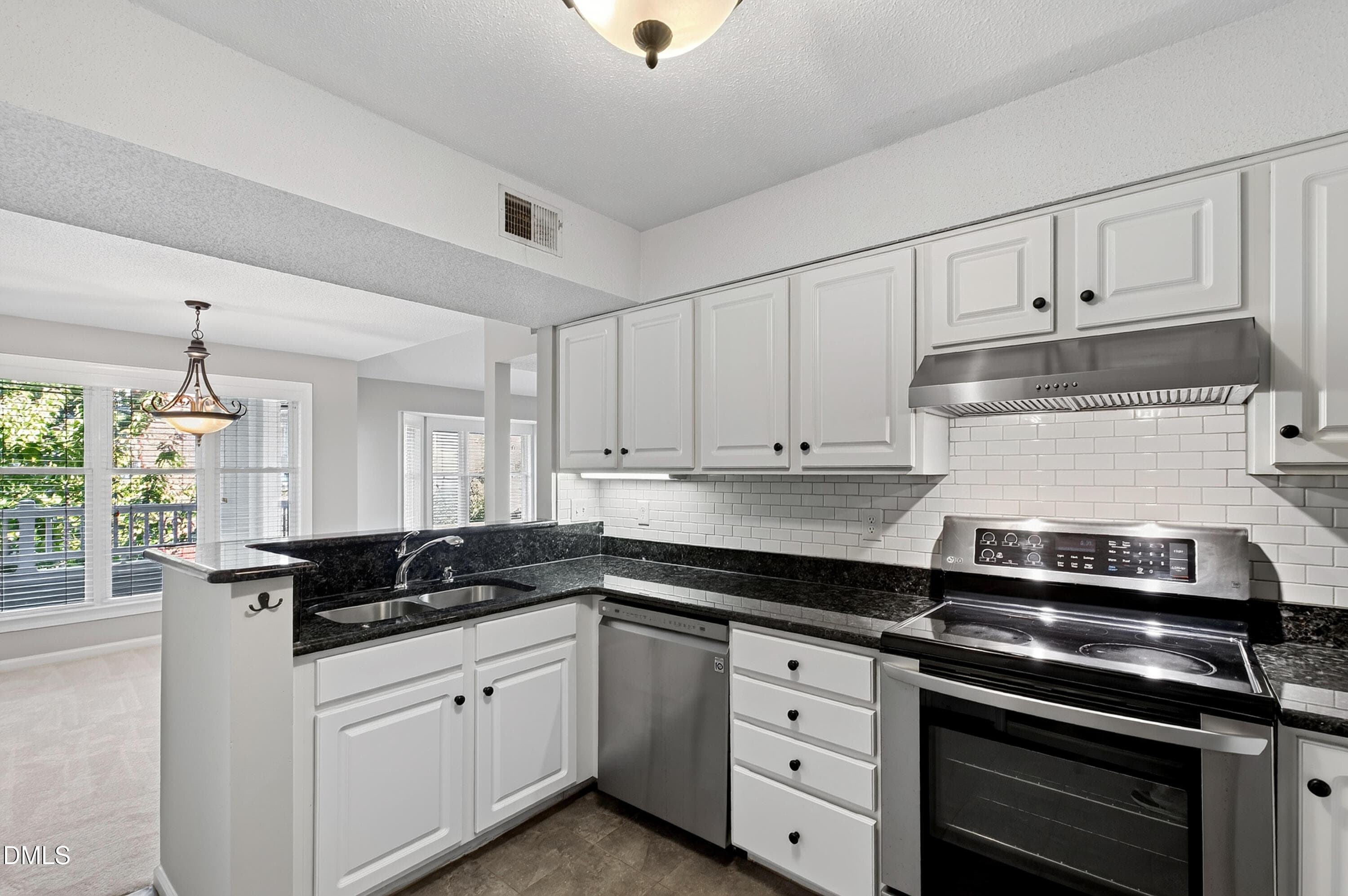 Wirewood (19) - 1061 Wirewood Drive 301, Raleigh, NC 27605, Raleigh