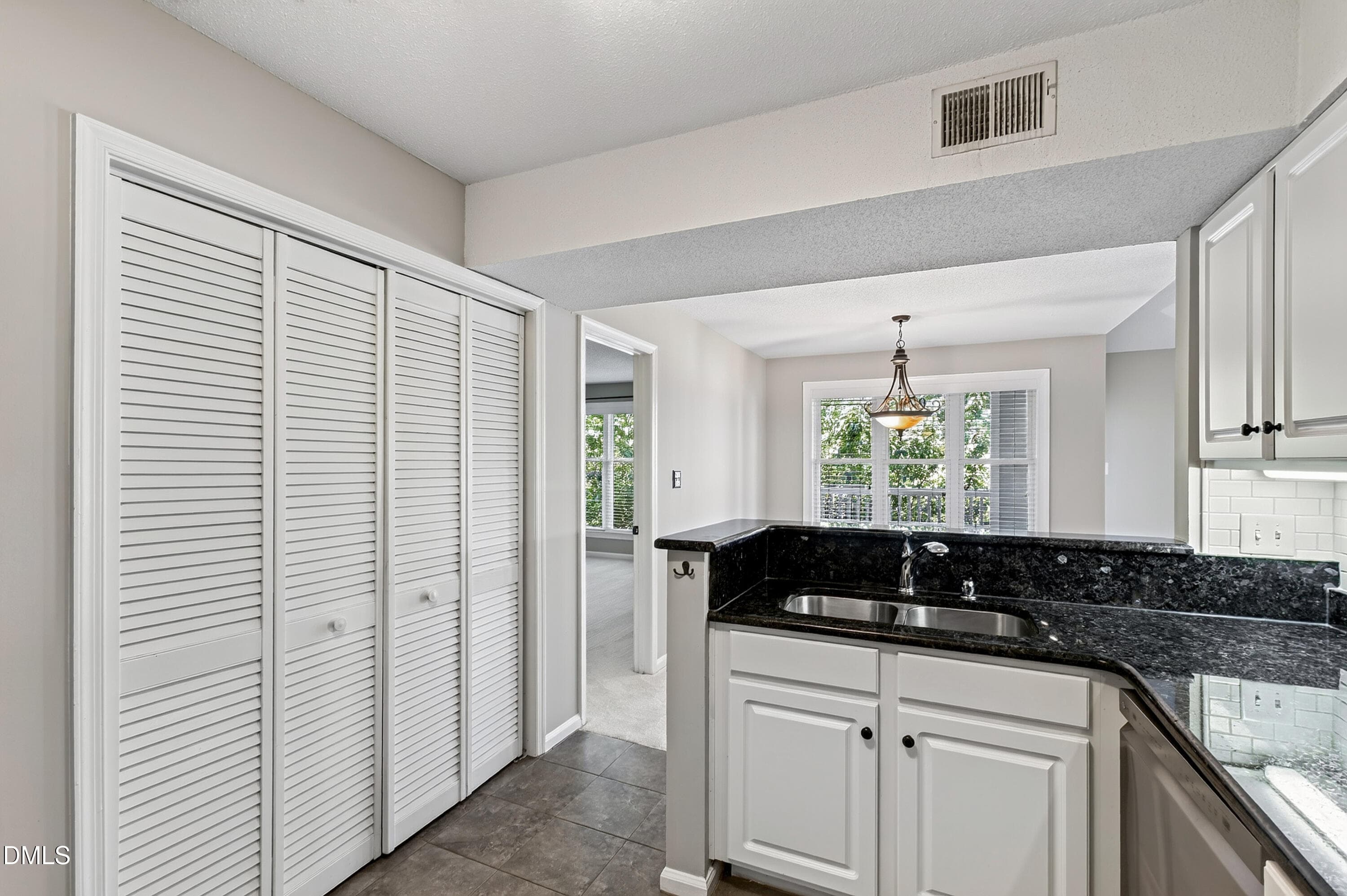 Wirewood (20) - 1061 Wirewood Drive 301, Raleigh, NC 27605, Raleigh
