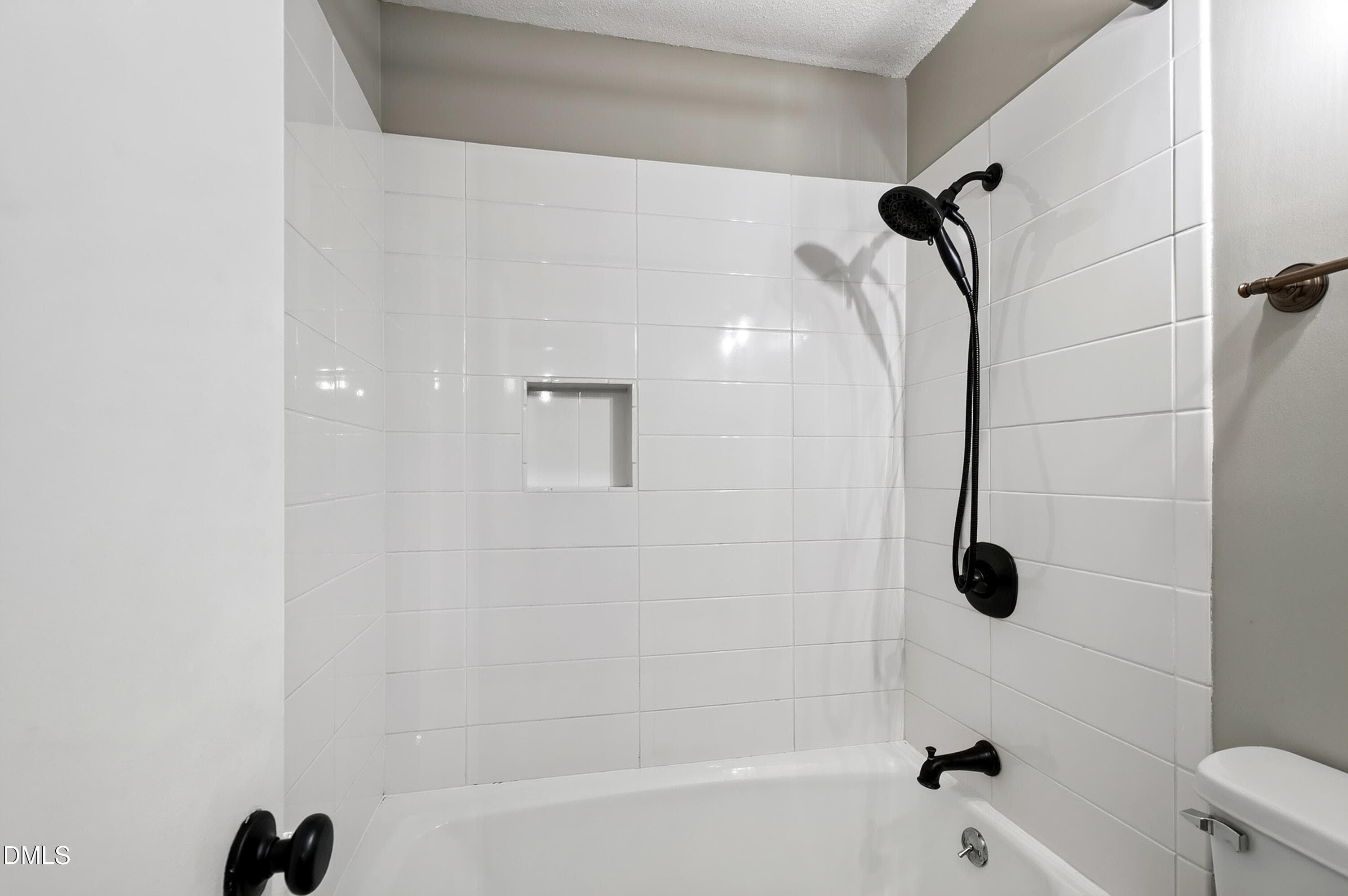 Wirewood (30) - 1061 Wirewood Drive 301, Raleigh, NC 27605, Raleigh